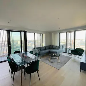  Homestay Riverside And United Kingdom