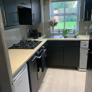 Stylish Darlington Townhouse Near A1 A66 & A19 Breakfast Holiday home